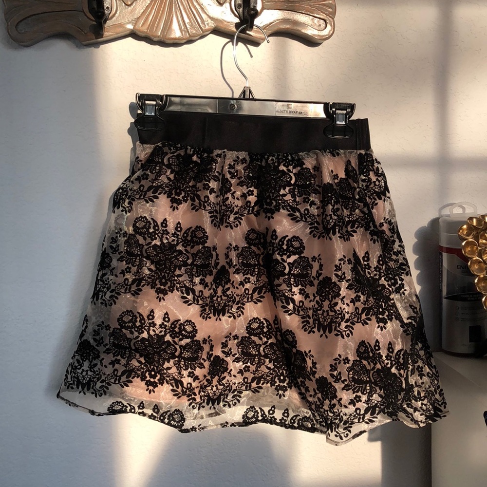 Express mini skirt